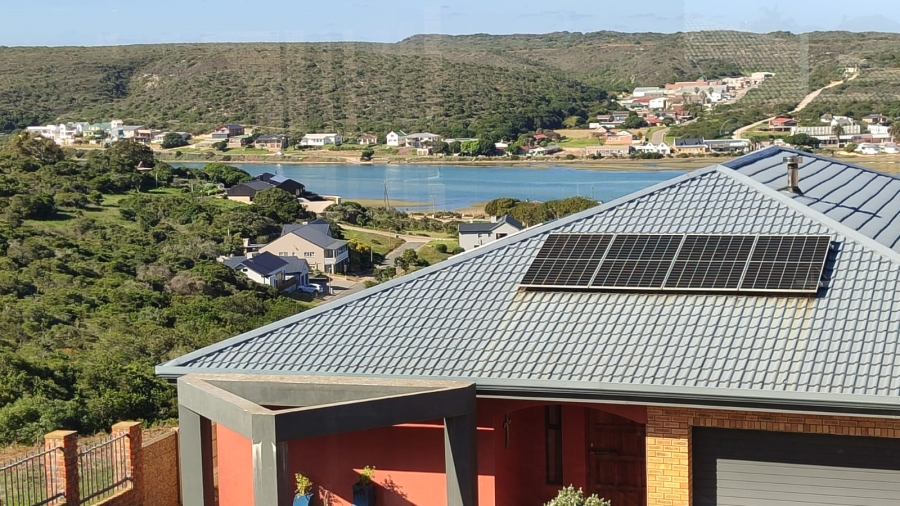 6 Bedroom Property for Sale in Stilbaai Wes Western Cape